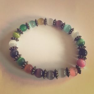 Multi colored cat eye bead bracelet