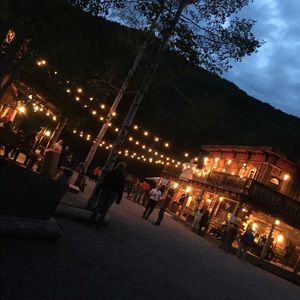 Meet your Posher, Sarina