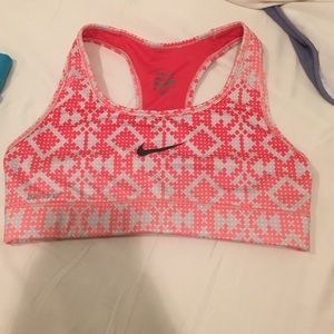RARE Nike sports bra size XS new w/o tags