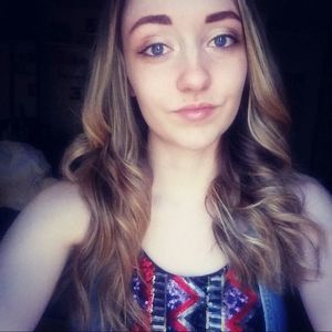 Meet your Posher, Leanna