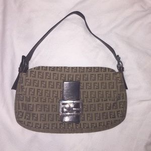 A fendi purse