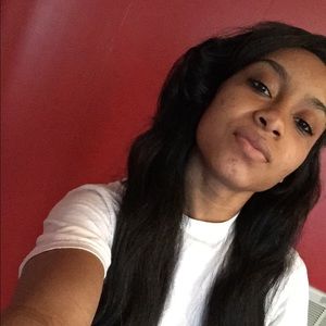 Meet your Posher, Maya