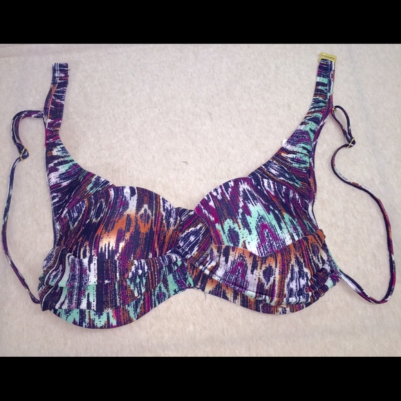 Bikini top and bottom NWOT - Picture 2 of 4