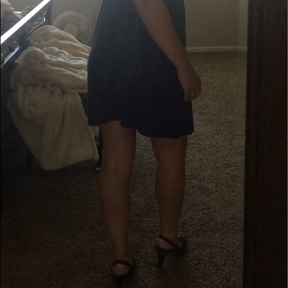 PLUNGE EMPIRE WAIST DRESS - Picture 3 of 3