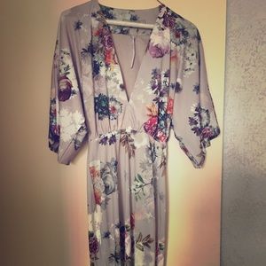 Closet Kimono Dress In Mixed flowers