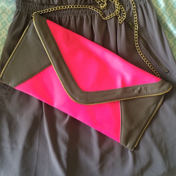 Steve Madden sexy, HOT PINK clutch