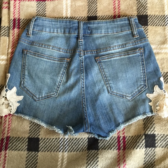 Mindcode SKINNY shorts - Picture 2 of 3