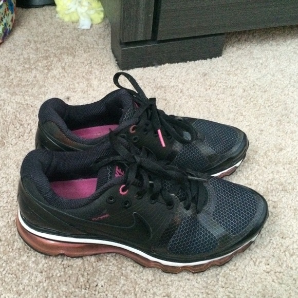 Black and pink Nike Air Max