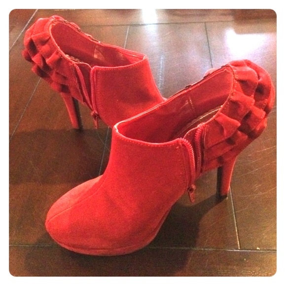 Red Bootie Heals