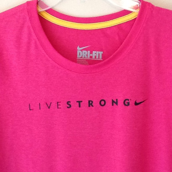 NWOT💞NIKE Livestrong Dri-Fit Pink T-Shirt