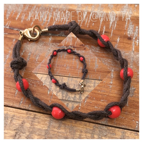 Soho Bracelet brown cord with red bead