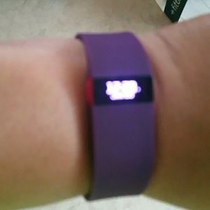 FITBIT  CHARGE HR