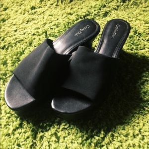 Calvin Klein 90's style slip on platforms
