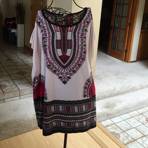 Cute, dressy top!