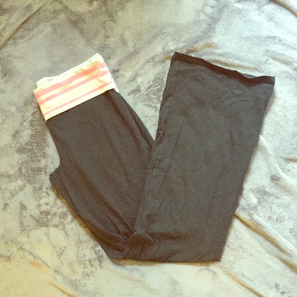 Aerie flared yoga pant