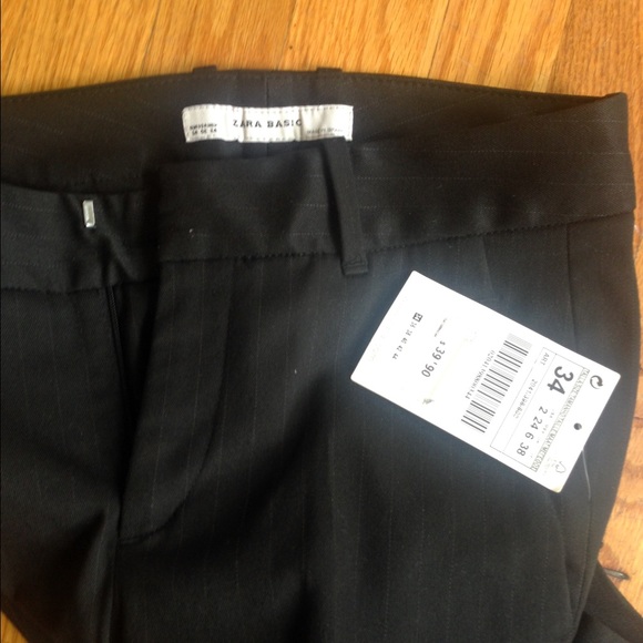 Zara Basic - Picture 3 of 3