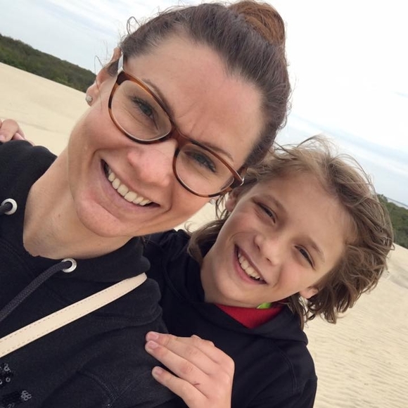 Meet your Posher, Mackenzee - Picture 1 of 1