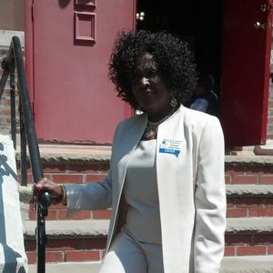 Meet your Posher, Frances