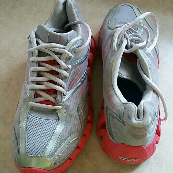 Women's Zig Tech