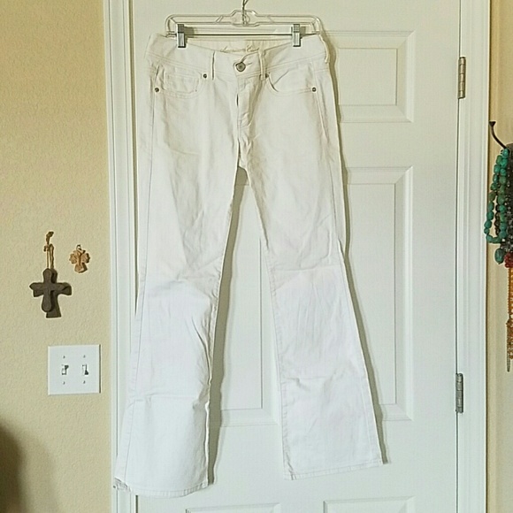 American Eagle white jeans