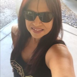 Meet your Posher, Sandra