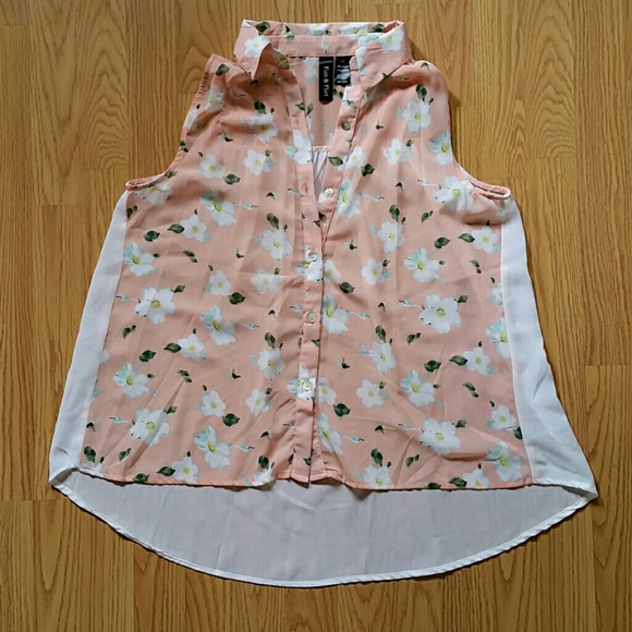 Floral printed top NWOT