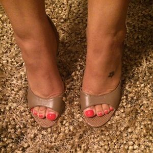 Nine West Tan Sling-back Open Toe Heels