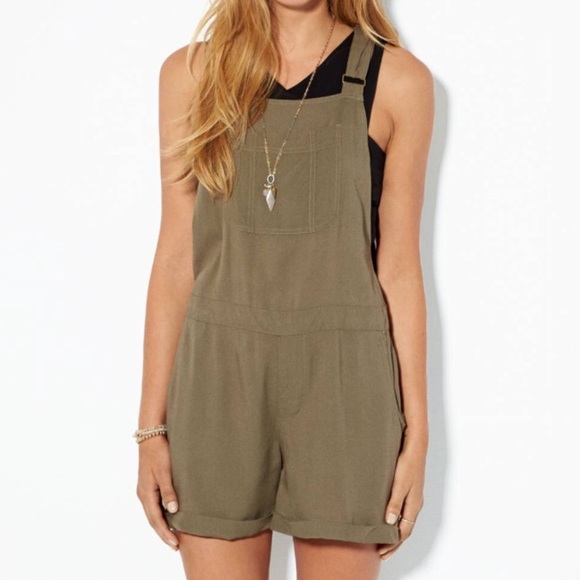 american eagle green jumpsuit
