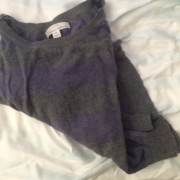 Gray sweater