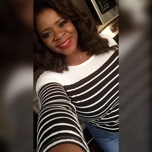 Meet your Posher, Yakira