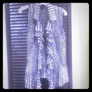 Waterfall layering ruffle top XL