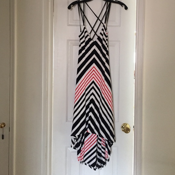 Bebe High-Low Chevron Striped Dress. Sz S. - Picture 3 of 6