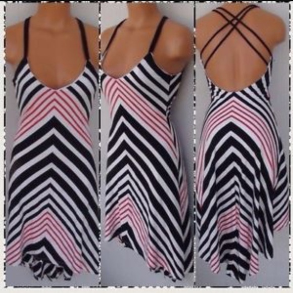 Bebe High-Low Chevron Striped Dress. Sz S. - Picture 2 of 6