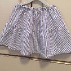 Girls seersucker skirt size 5