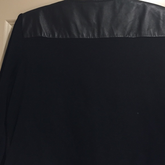 Leather jacket. - Picture 3 of 4