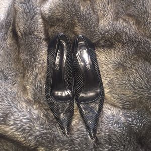 Aldo classic black leather size 8 heels