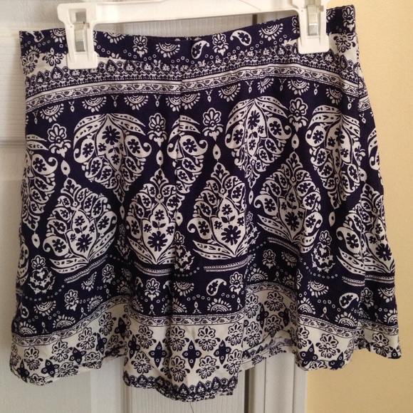 Navy blue Paisley patterned flowy shorts