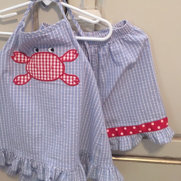 Girls size 6x crab top and short set