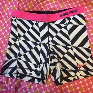 Nike Pro Size Medium