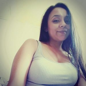 Meet your Posher, Carolina