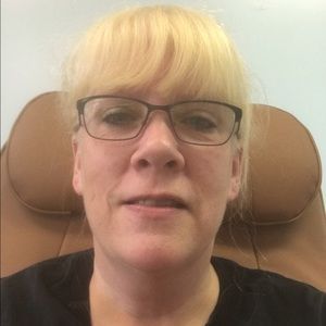 Meet your Posher, Leslie