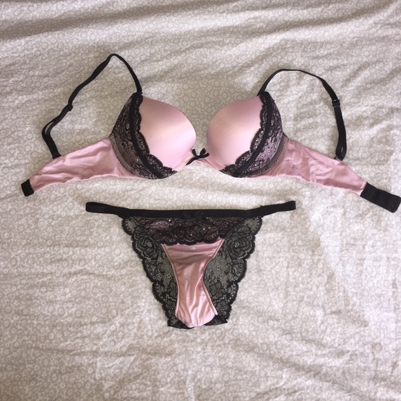 Victoria's Secret Very Sexy Push-Up