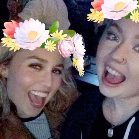 Meet your Posher, Taylor - Picture 1 of 1