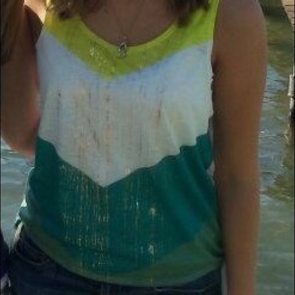 Shiny Tank Top - Picture 4 of 4