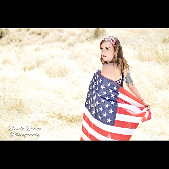 ‼️Sale‼️ - Picture 2 of 4