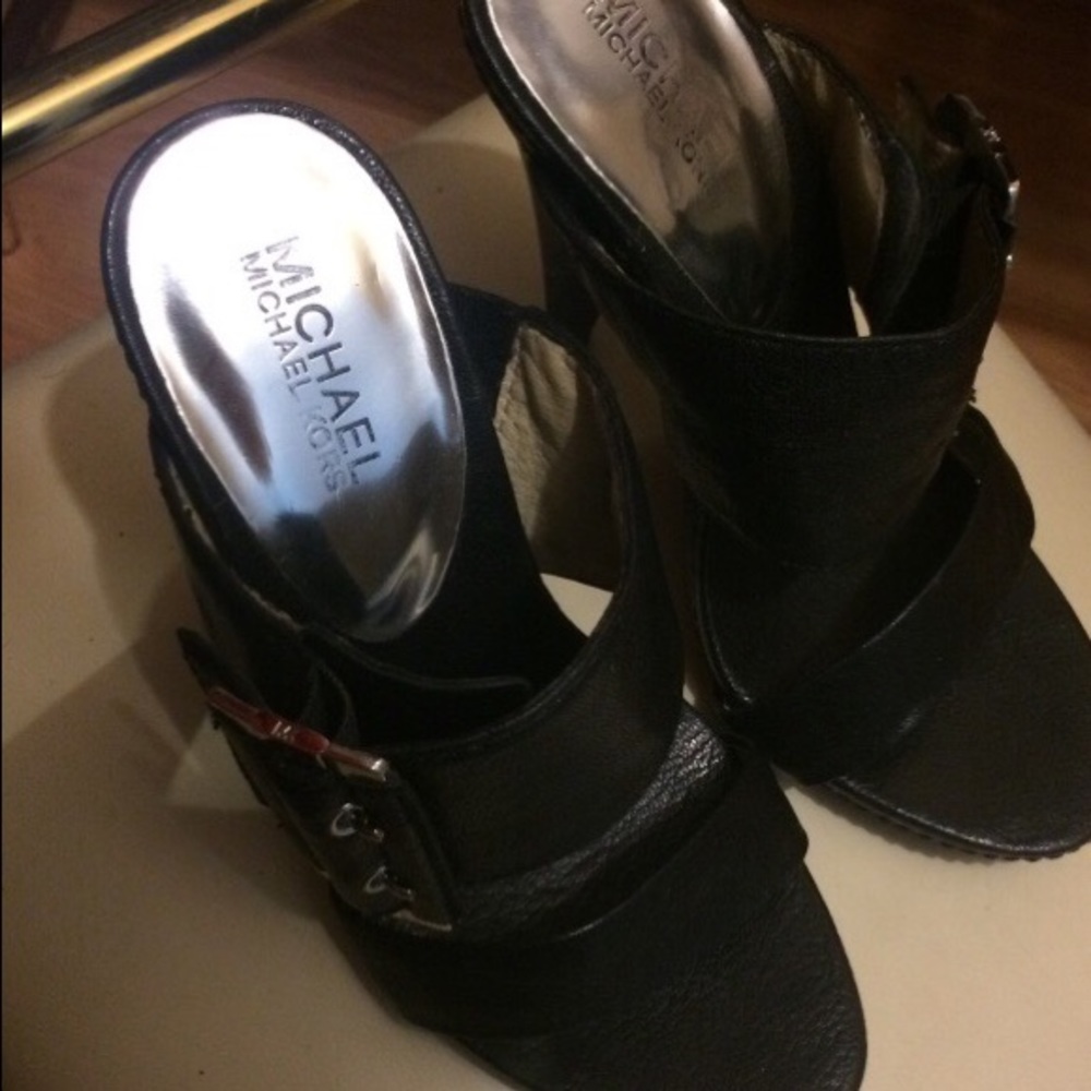 Michael Kors sz 7 heels