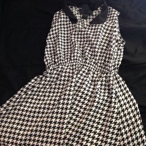 Kardashian Kollection Houndstooth Dress