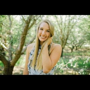 Meet your Posher, Megan