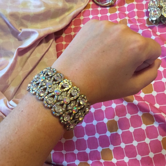Stretchy Sparkly Bracelet