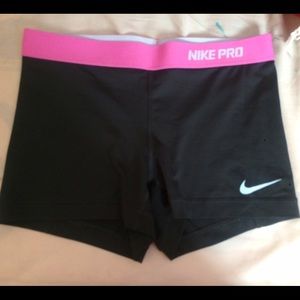 Black Nike Pros